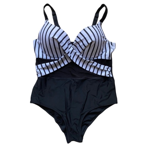 SHEIN bathing suit NWOT - Picture 1 of 8